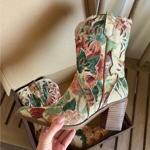 Oasis Society The Sorrel Boots